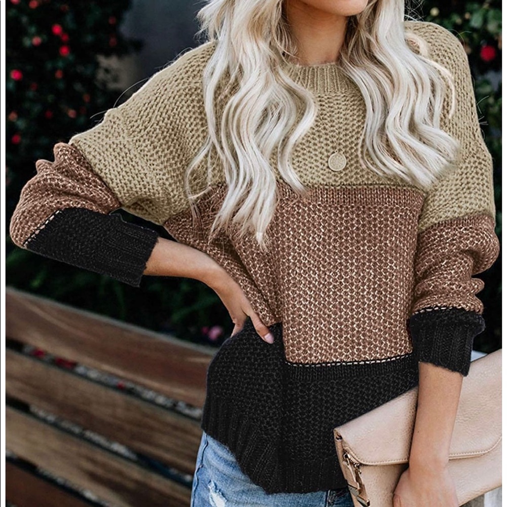 Women’s color striped sweater